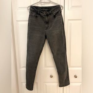 AE stretch washed black mom jean